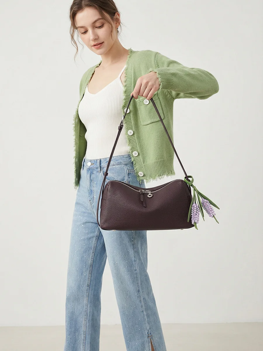 

2026New Stylish Reject Monotony Fashion Women Shoulder Bag with Hyacinth Flowers Deco Togo Cowhide Leather Female Handbag Purple