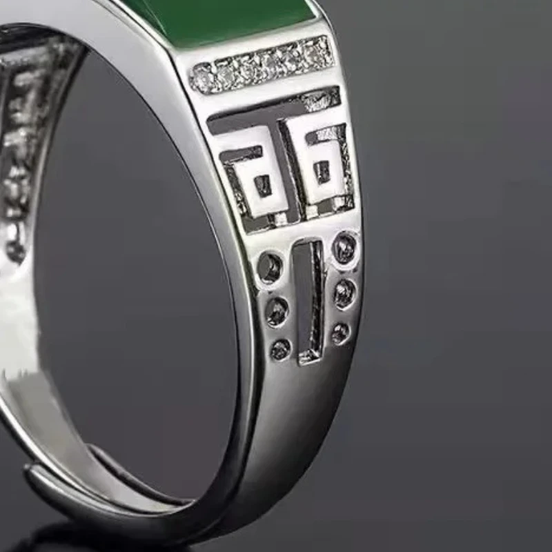 kuu Nachahmung grüner Chalcedon-Ring, Spinatgrün, vielseitige Paarringe Bijoux Acier Inoxidable