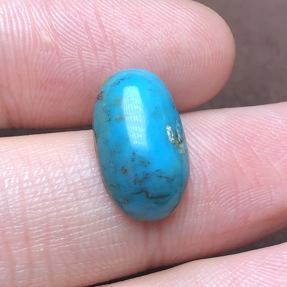 

Natural Dan shaped Elliptical Plain Surface Turquoise 1.39g Bare Stone Pendant Hand String Jewelry with Main Stone