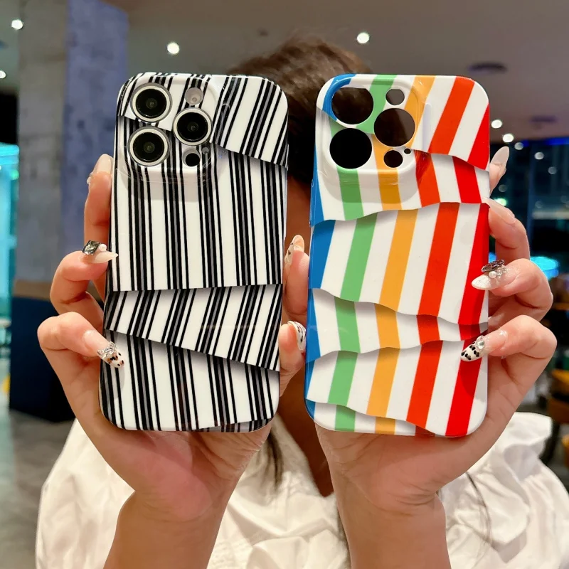 

Suitable for creative irregular stripesiPhoneiphone15/16Phone case14Feilin13Rainbow12Personality11x