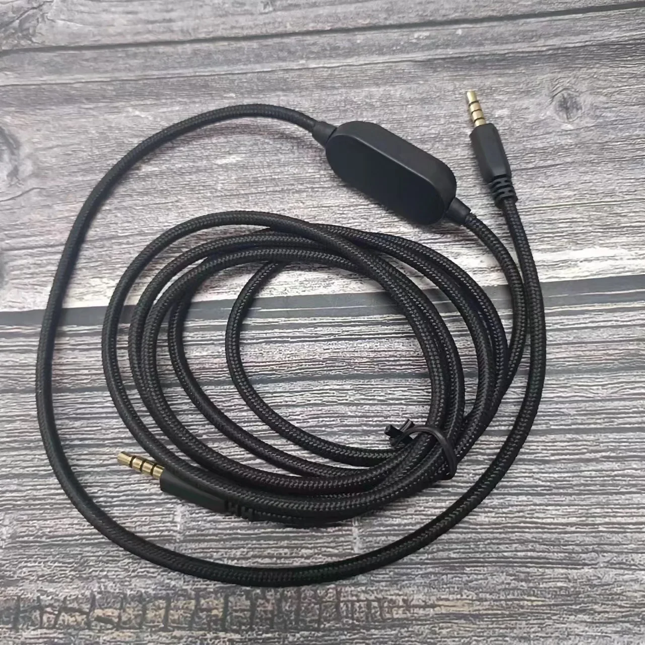 

Plug and Play audio cable For Alienware AW510H AW310H AW920H Headset 3.5mm to 3.5mm plug Braided thread/Tuning/Mute Cable ，