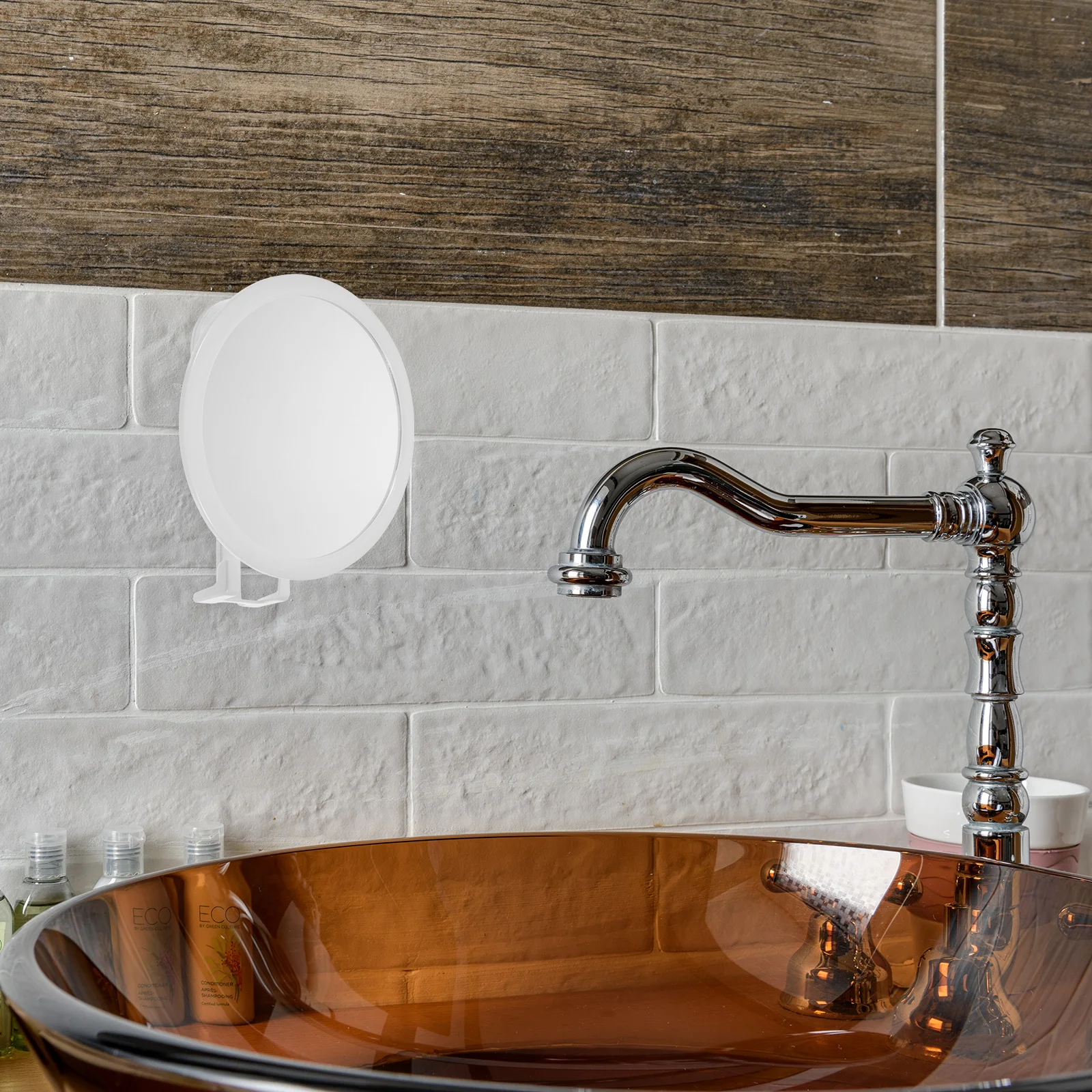 

Wall Mounted Bathroom Mirror Round Fogless Shower Mirror Suction Cup Razor Holder Clear Surface Adjustable for Bathroom Home