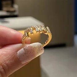 2024 coreano nuova lettera M anello regolabile in zircone di cristallo per le donne anelli di coppia Color oro accessori da lavoro quotidiani da donna eleganti