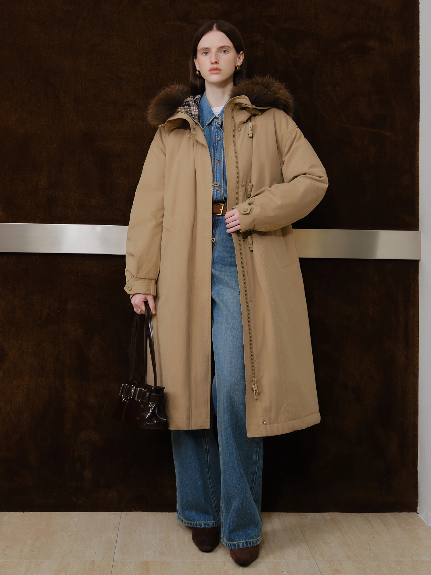 ZIQIAO ライトウォーム プチサイズ レディース レトロ フード付き ロング フェイクファー襟 パーカー ダウンジャケット 2025年冬新作 ロング ツーカラー コート