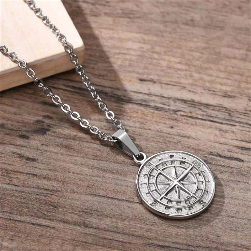 Men\'s Layered Alloy Necklace Navigation Travel Compass Pendant Cuban Figaro Wheat Chain Casual Vintage Necklace Jewelry Gift