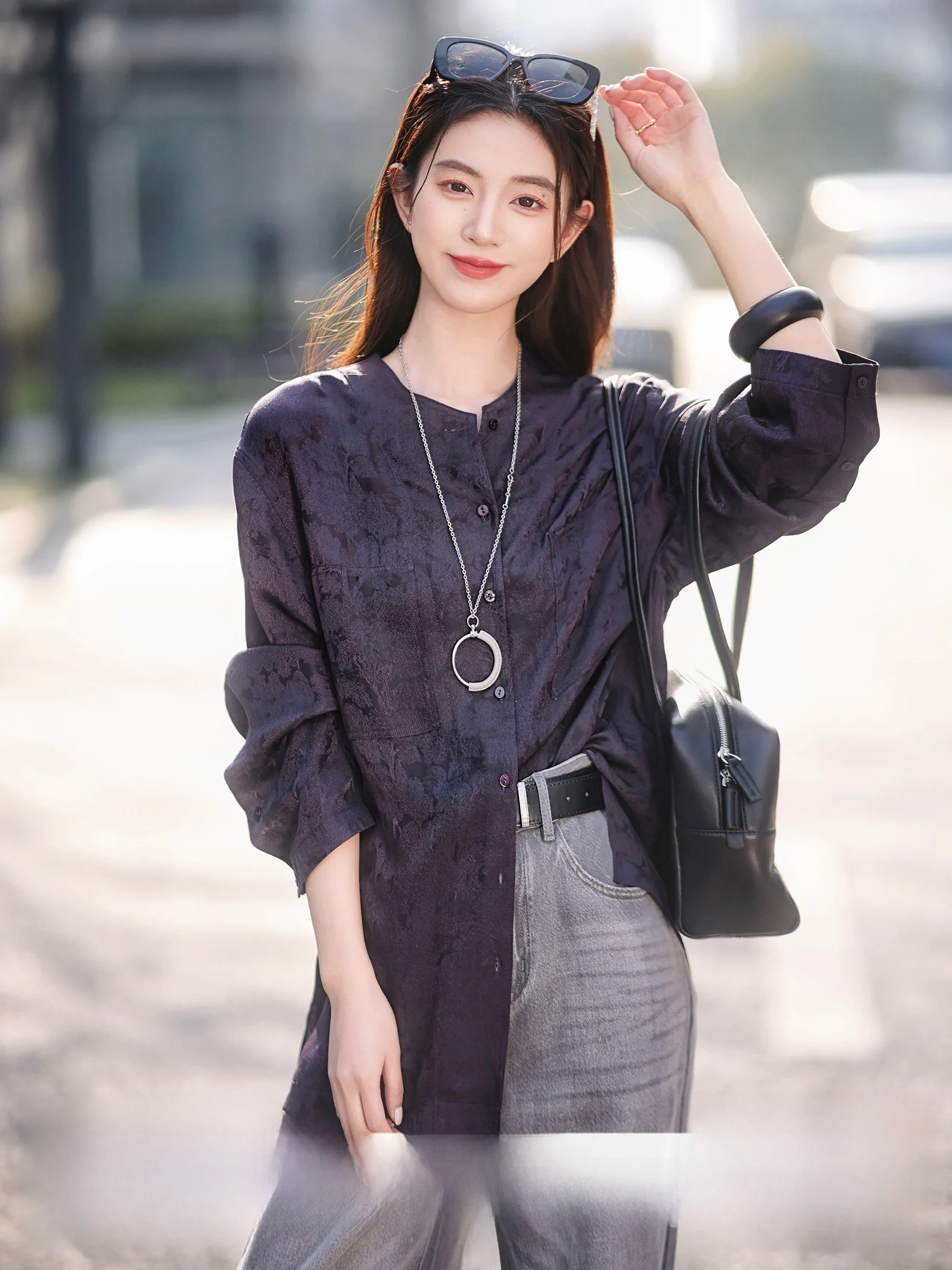 

Новинка: Шелковая рубашка «Пурпурная глициния» из 100% шелка, свободный крой, отложной воротник, с вышивкой в виде лесных цветов, элегантная, для делового стиля.