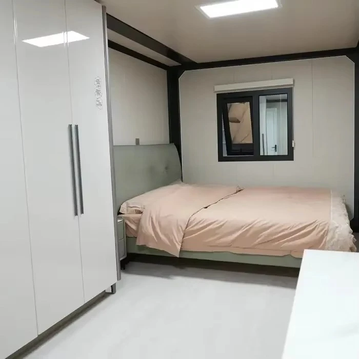 20ft/40ft Portable Container House Expandable Folding Prefabricated Office Building All-in-one Living Space Steel Frame Global