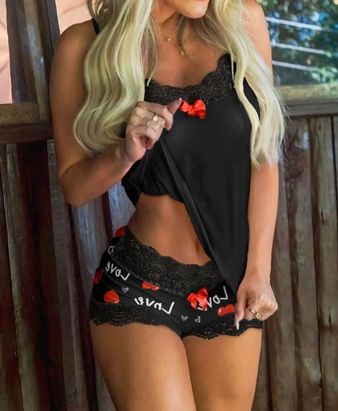 Set da due pezzi Completo da donna 2025 San Valentino Love Heart Stampa Canotta senza maniche in pizzo a contrasto e pantaloncini per la casa Set pigiama