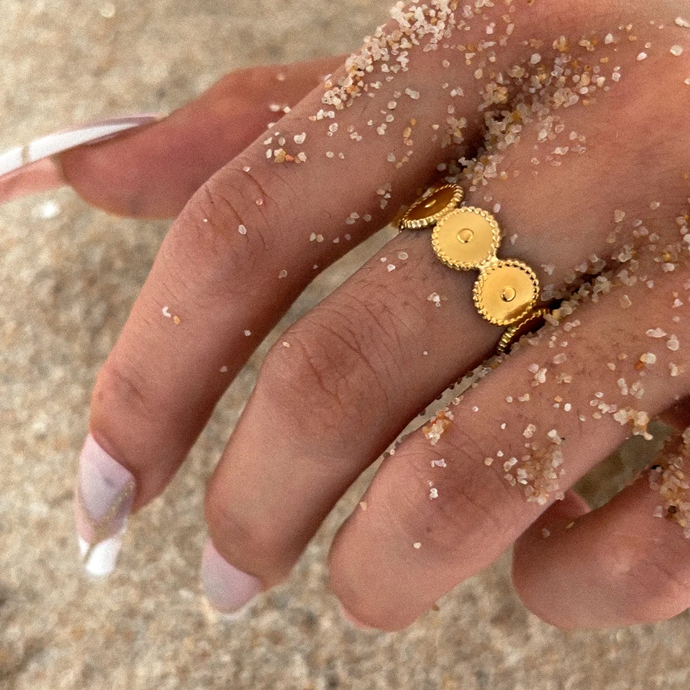Stainless Steel Rings Delicate Creative Fashion Carved Engraving Minimalist Ring For Women Jewelry Senior Banquet Aesthetic Gift