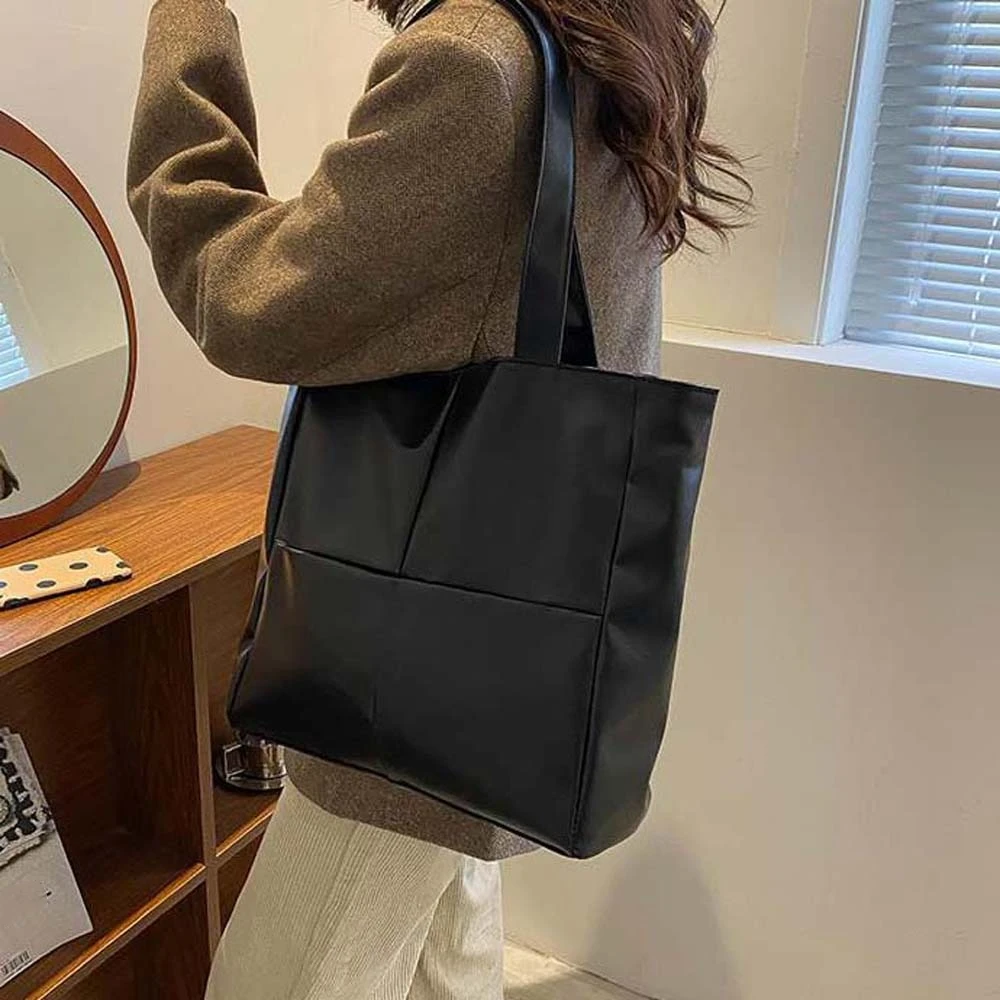 

Trendy Large Capacity Down Underarm Bag Korean Style Waterproof PU Texture Handbag Lightweight Retro Puffy Shoulder Bag Shopping