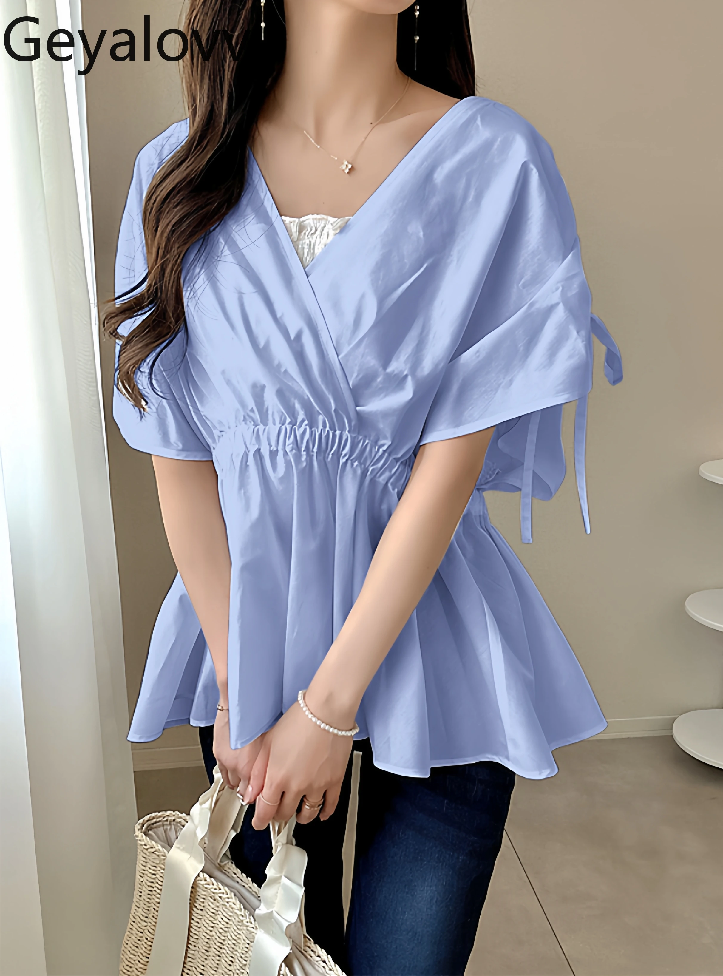 Letnie damskie bluzki w stylu japońskim, słodkie, codzienne koszule, dopasowane, ze sznurkiem, z odkrytymi ramionami, bluzka damska z dekoltem w serek, nowość 2025