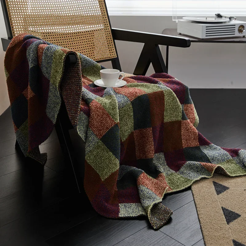 Retro Plaid Velvet Knitted Thread Blanket Luxury Skin-Friendly Portable Blankets for Office Car Travel Soft 130X160Cm Nap Shawl