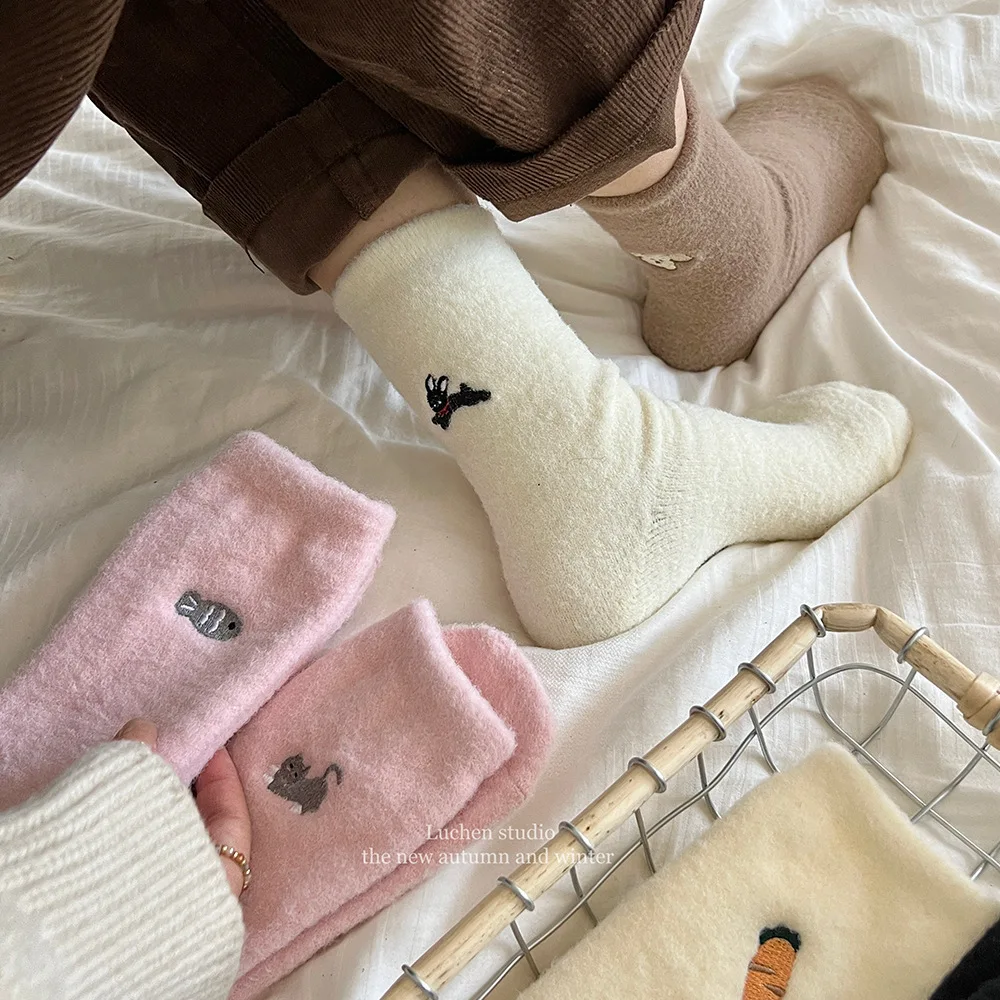 

Thickened Fleece Lined Mid-Calf Sleeping Socks Women's Autumn Winter Warm Heating Embroidered Couple Cartoon Print Home Comfort