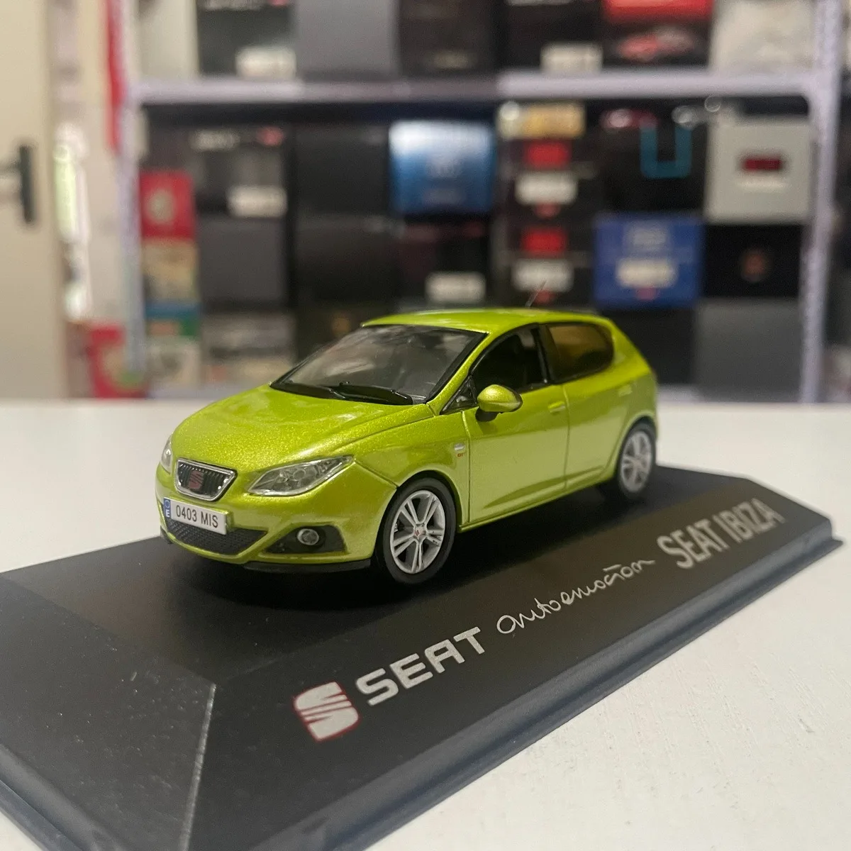 1:43 Scale SEAT New Ibiza Hatchback Alloy Car Model Ornament