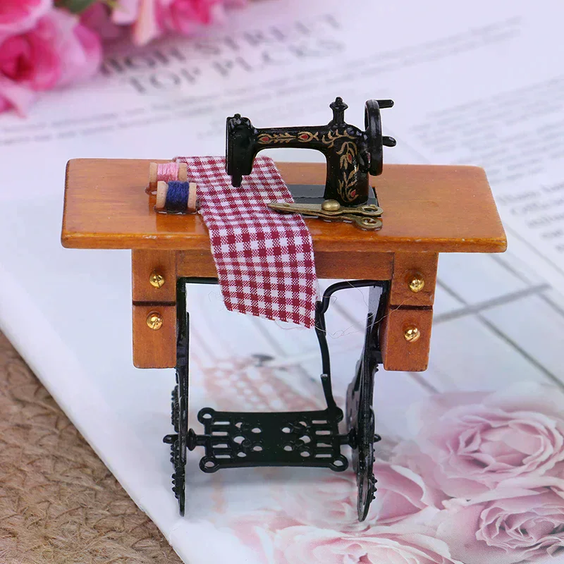 Dollhouse Miniature Furniture Mini Sewing Machine Table Cloth Decor 1:12 Toy For Kids Children Adults
