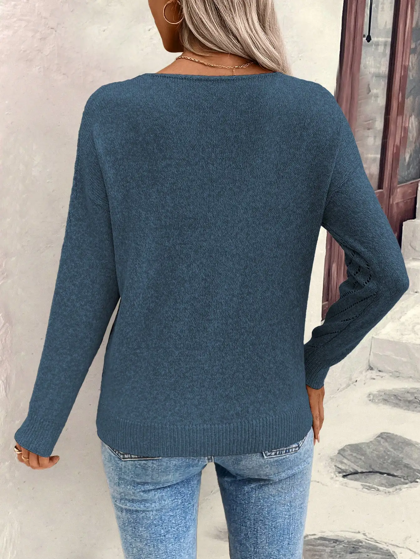 V-neck knitted off shoulder spring and autumn women's sweater can be worn externally