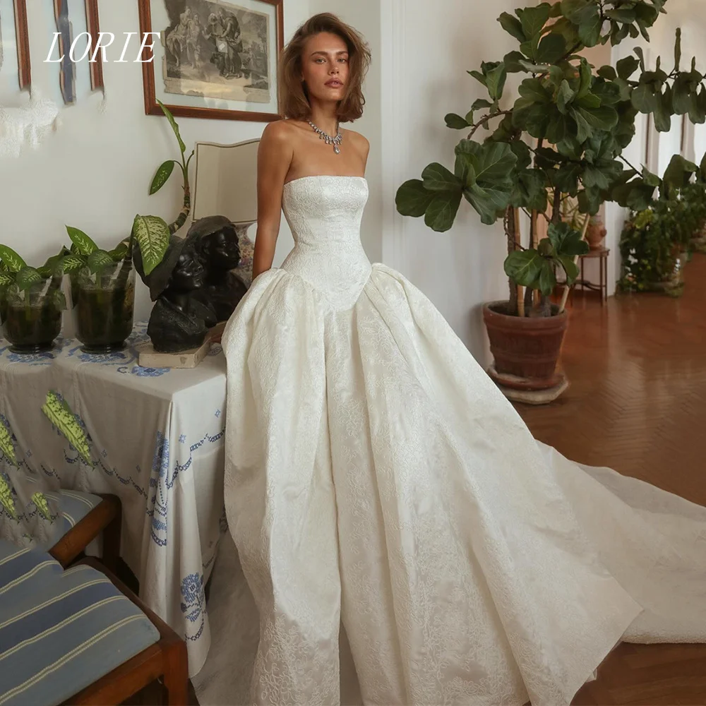 

LORIE Luxury A Line Wedding Dress Lace Up Strapless Bridal Dresses Appliques Lace Sleeveless Pleat Wedding Gown Customized 2026