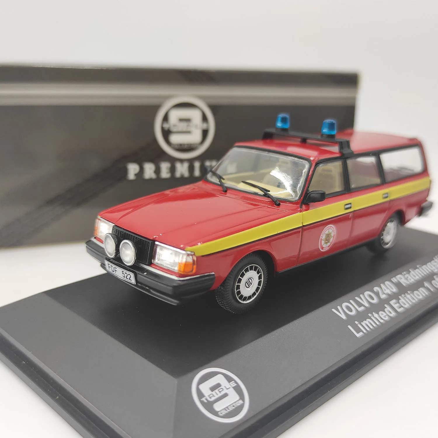 

Diecast VOLVO 1/43 Scale Swedish Fire Command Vehicle Alloy Car Model Collectible Toy Gift Souvenir Display Ornament