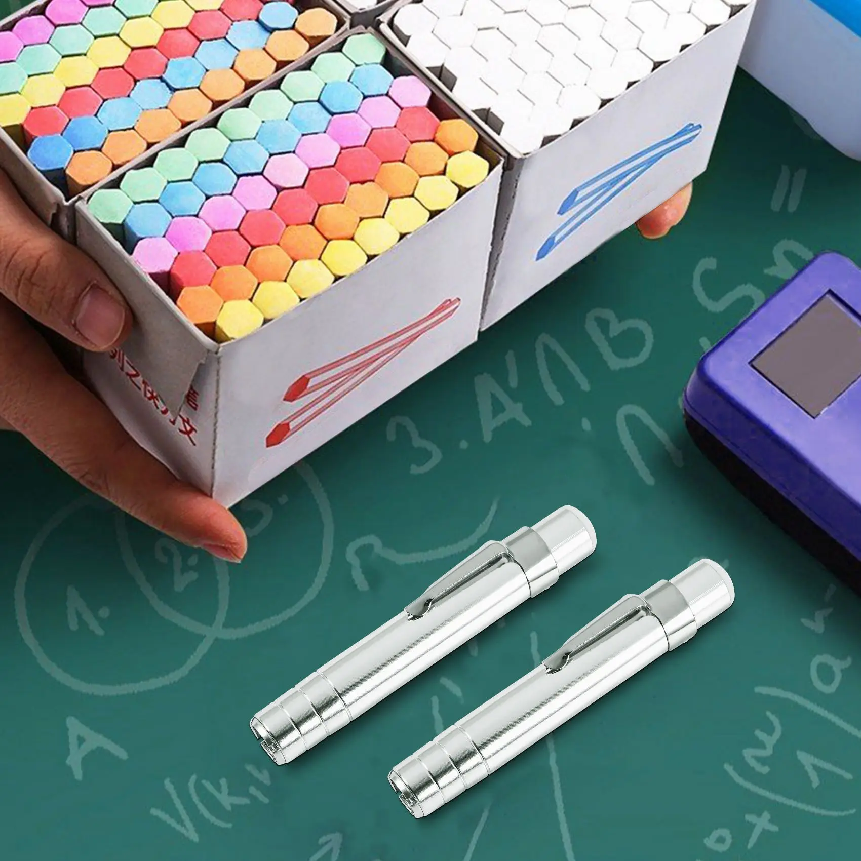 AA84 1Pcs metal Chalk Holder Teacher's Blackboard Saving Chalk Clip Clutch, Silver