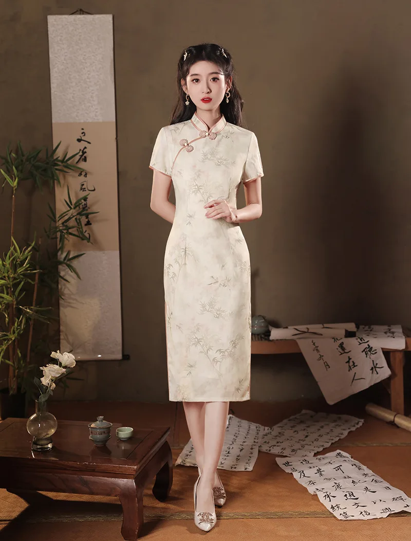 2024 Lente/Zomer Nieuwe Verbeterde Qipao Mid Length Daily Jeugd Retro Nieuwe Chinese Qipao Dameskleding