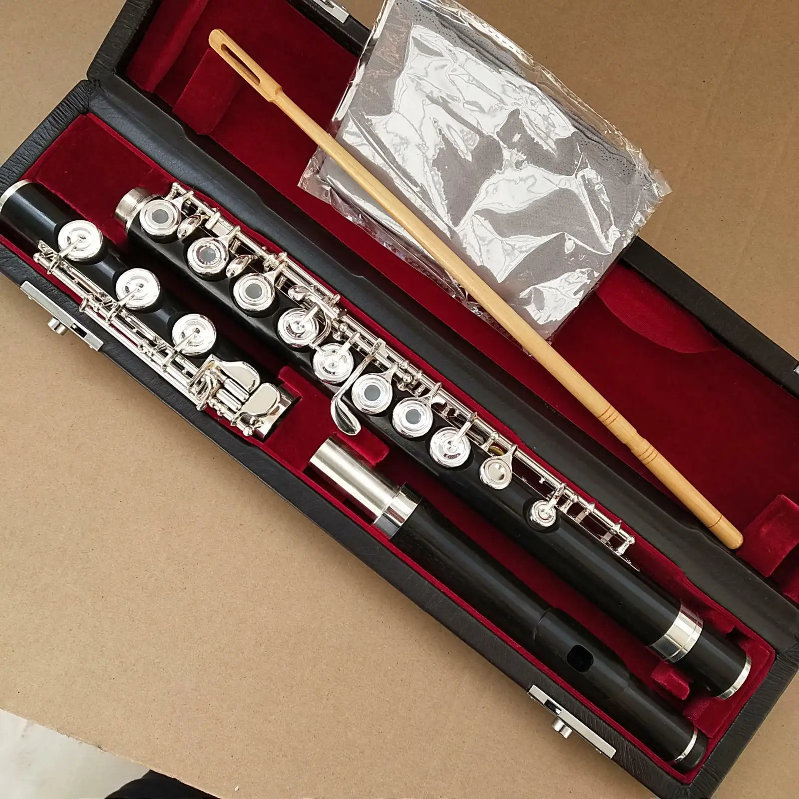 Excellent Ebony Flute C key 17 Open Hole Low B/wooden Flute Profession Band