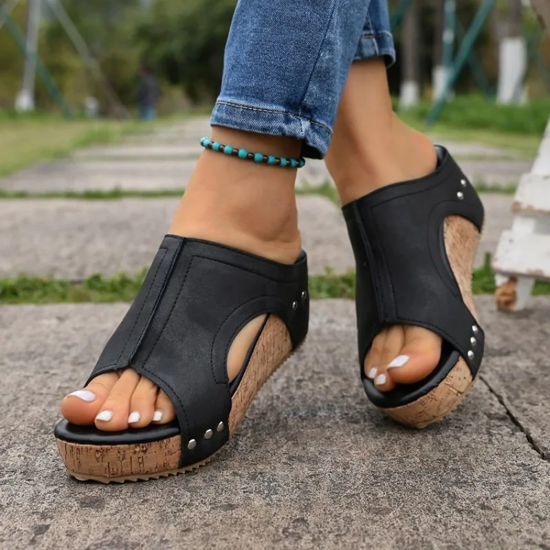 2026 Damen Plateau-Slipper Neue Sommer Keilsandalen Peep Toe Dicke Sohle Freizeitschuhe Luxus Designer Pantoletten Slides für Damen