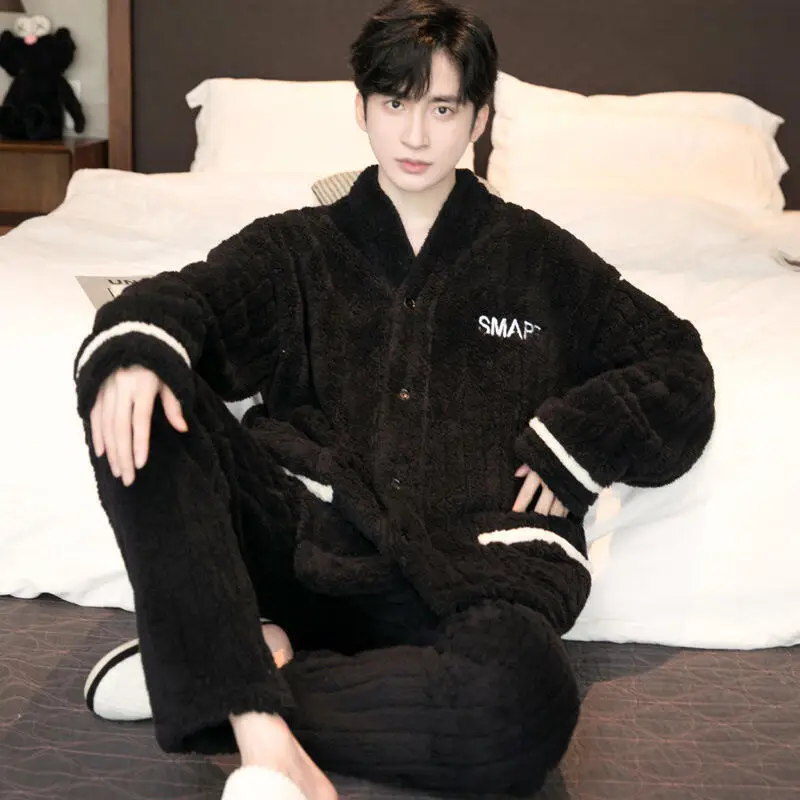 ملابس رجالية بيجامات ملابس شتوية خريف شبابية لباس غير رسمي ملابس حمام من الفلانيل موضة Y2K ملابس رياضية ملابس منزلية نمط جديد