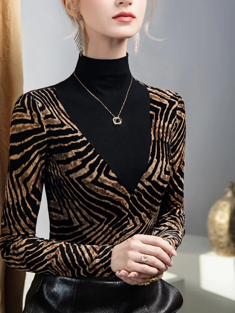 

Leopard & Zebra Print Women's Long Sleeve Top Two Piece Look Style Turtleneck Basic Tee Fashion Animal Print Shirt Fall Winter