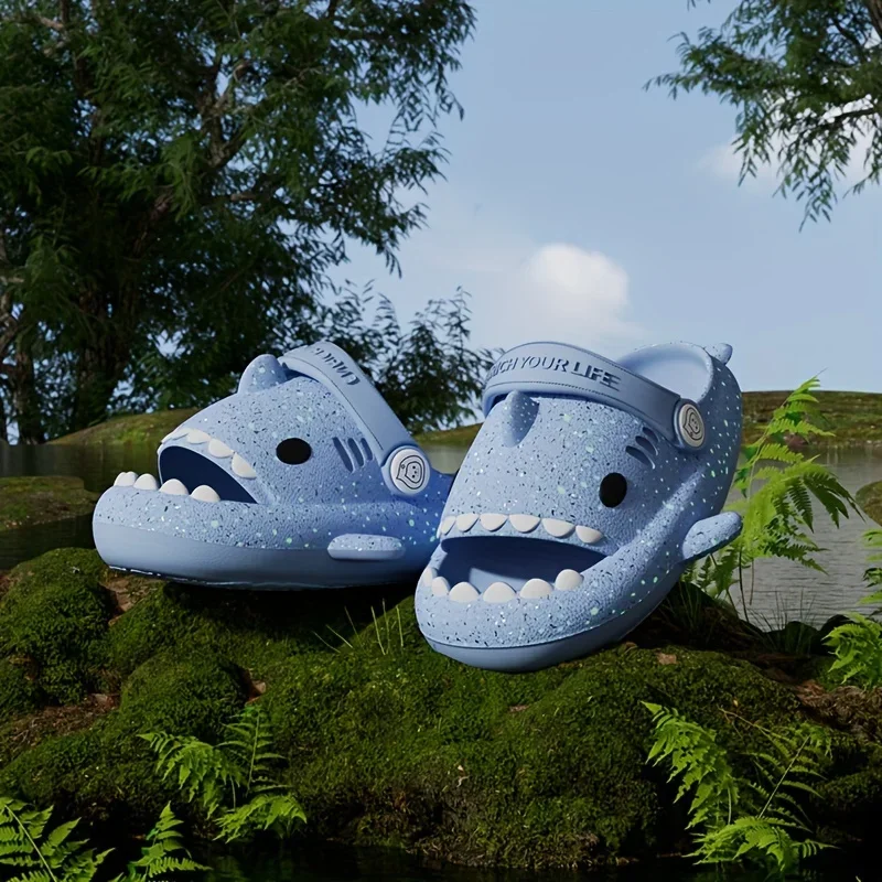 Dziecięce sandały Shark Luminous Slip-On Wodoodporne, oddychające, lekkie, antypoślizgowe buty na co dzień dla chłopców i dziewcząt Kapcie z paskiem