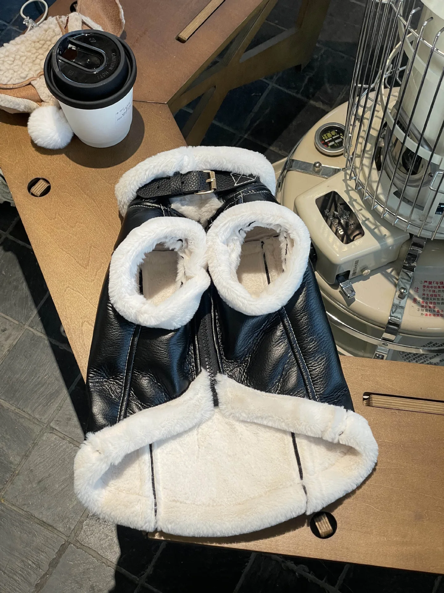 

Trendy Design Eco-Friendly Leather Warm-Lined Pet Coat Motorcycle Style Dogs Winter Tank Jack