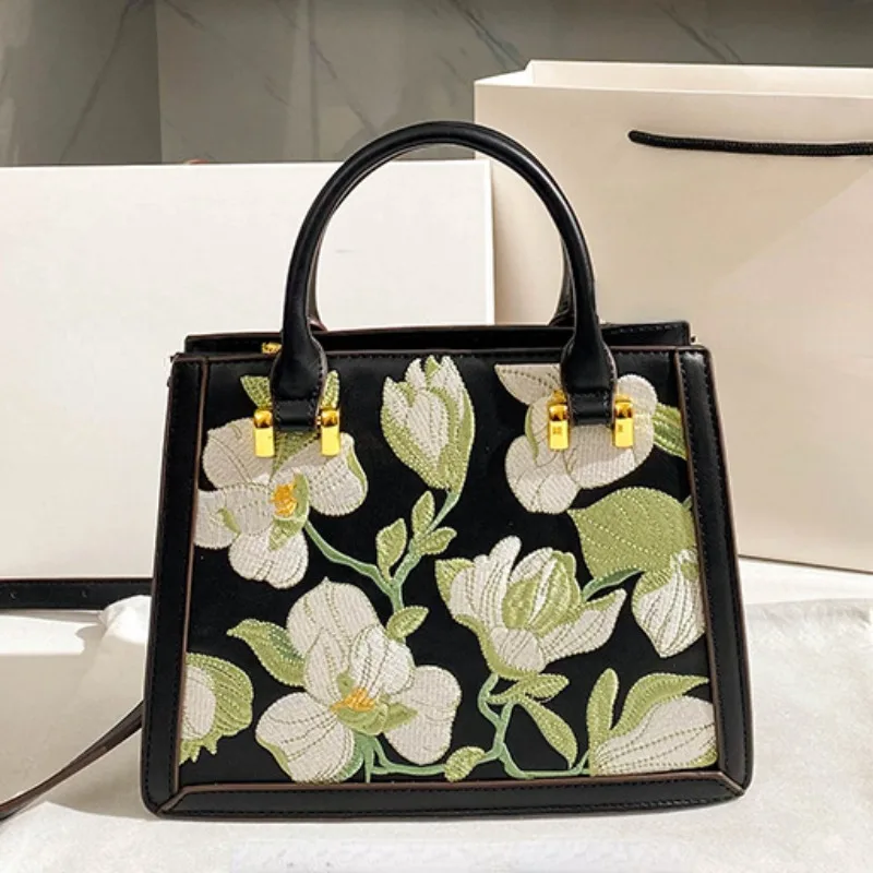 Vintage Embroidery Crossbody Bags Women 2024 Eleagnt Sweet Floral Hand Bag New Office Lady Autumn PU Shoulder Bag Bolso Сумка