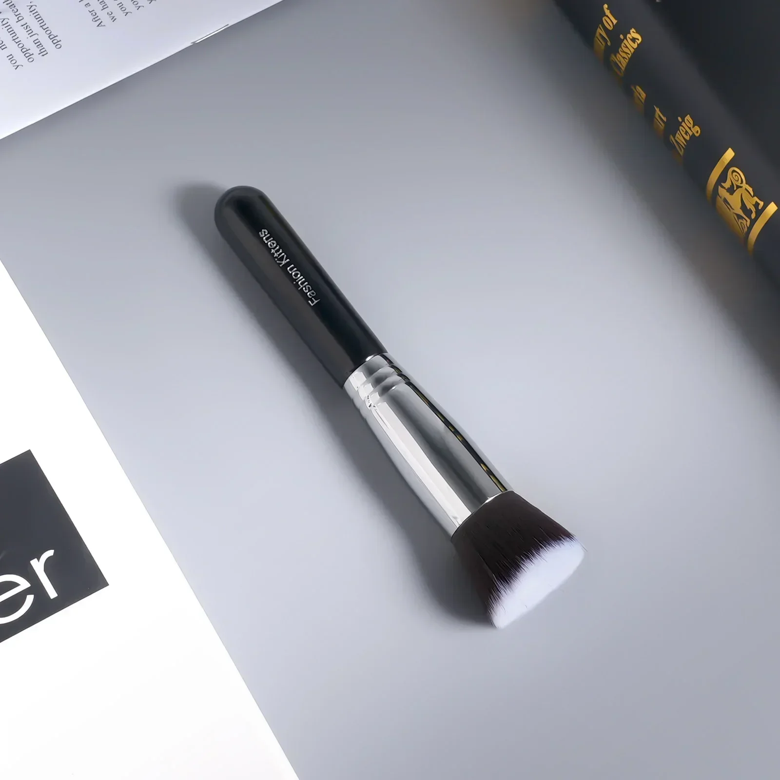 Pinceau à poudre pinceaux de maquillage professionnels noir fond de teint multifonctionnel Blush sculpture bronzant brosse outils de maquillage