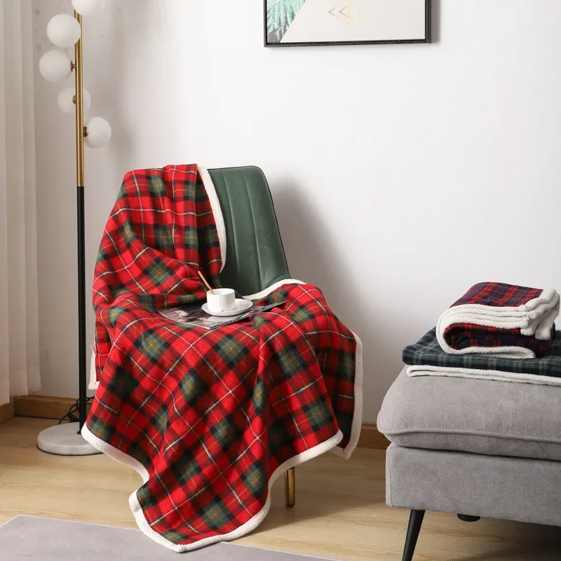 

Red Christmas Throw Blanket Fuzzy Fluffy Cozy Soft Blanket Fleece Flannel Plush Bedding Couch Cabin Decorative for Bed Sofa