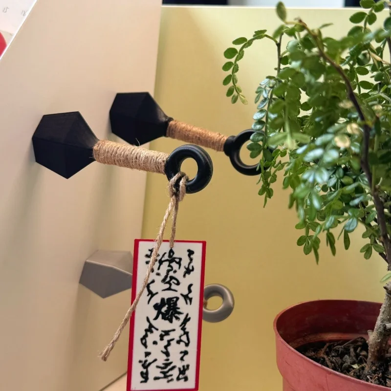 NARUTO Kunai Magneti da frigorifero Creativo Anime Puntelli Ornamento Magnete da frigorifero Cosplay Armadietto decorativo Magneti per armadietti Regali