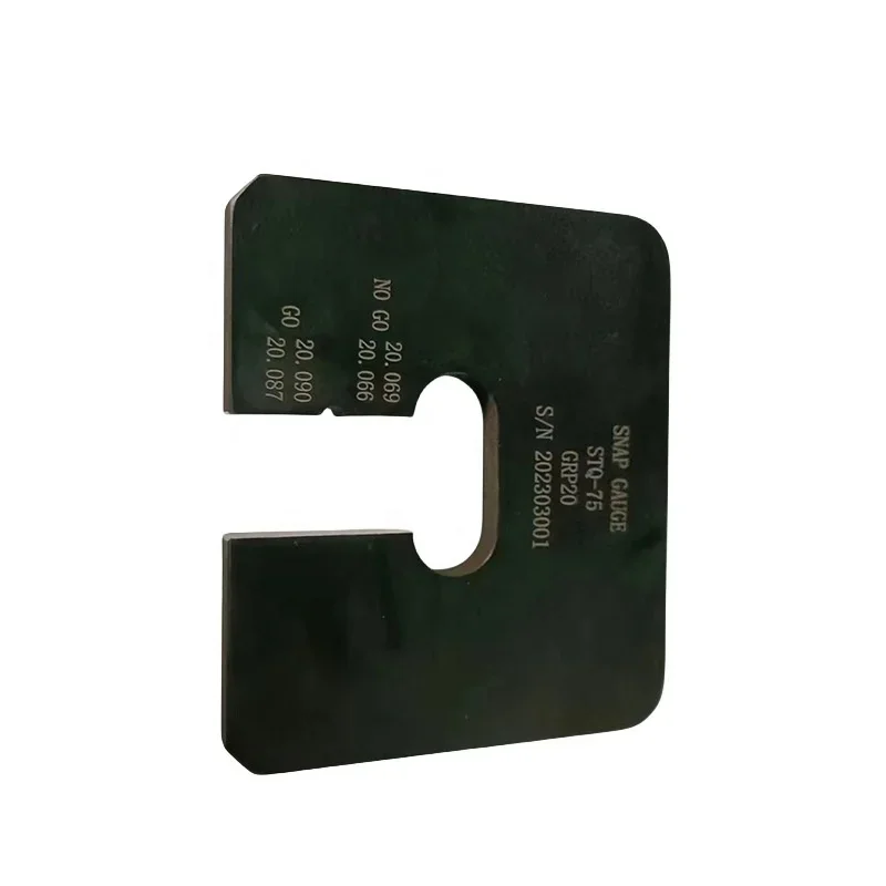 C-type card gauge, plug gauge, card plate shaft with L-shaped horseshoe shape