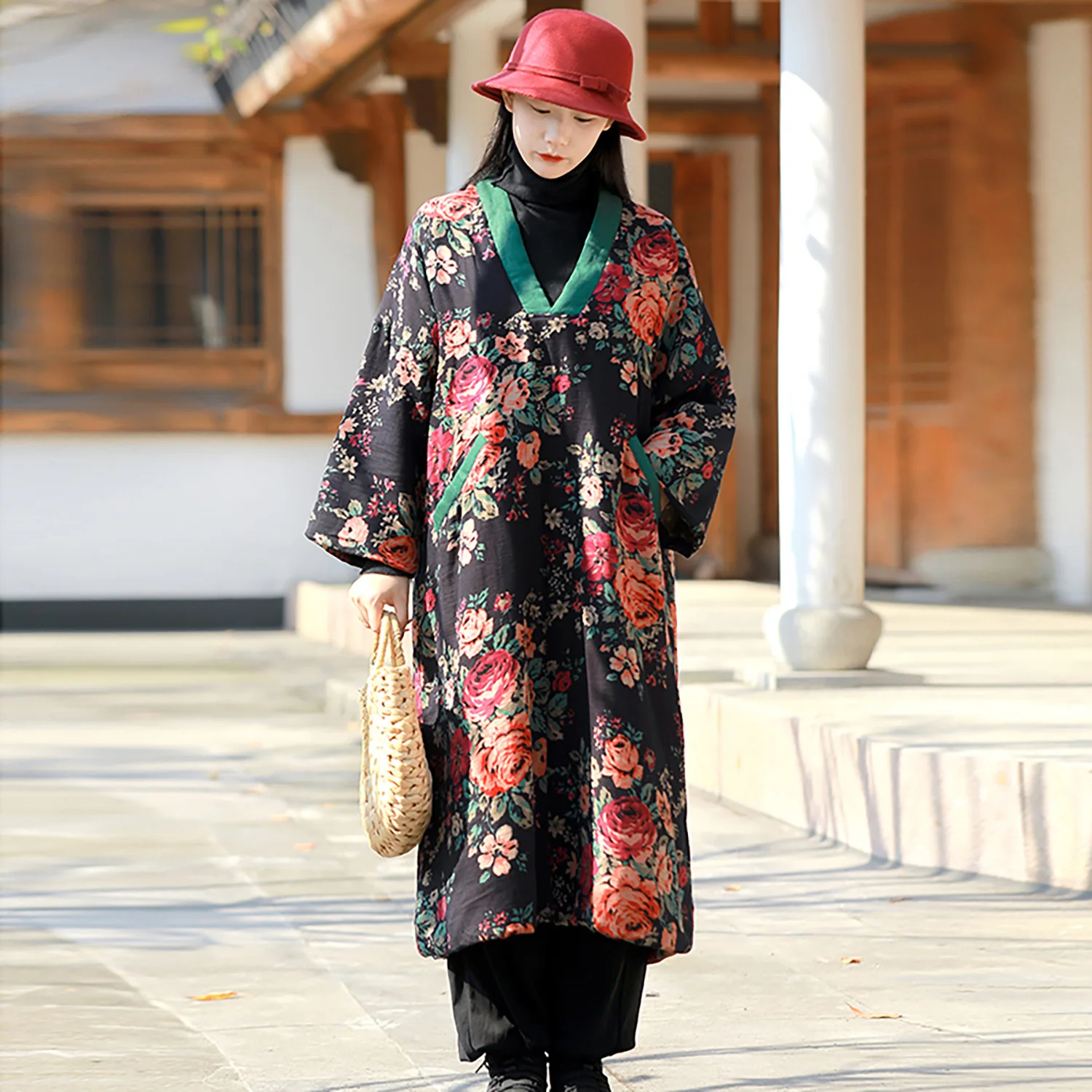 LZJN Tunica invernale taglie forti con spalle scoperte e scollo a V: lunghezza lunga, calda e stile etnico con ampio tessuto floreale.