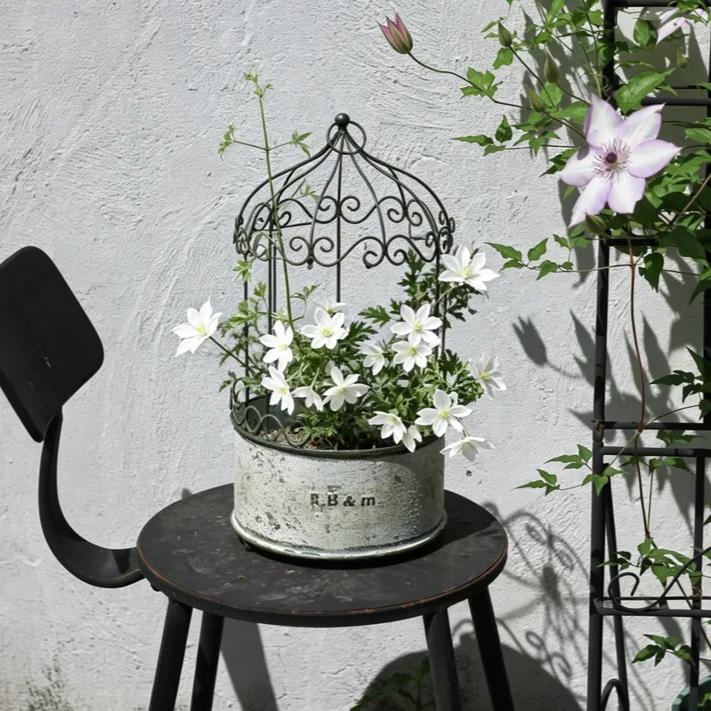 Exported to Japan, retro and old wrought iron bird cage flower pot, iron flower with small climbing frame
