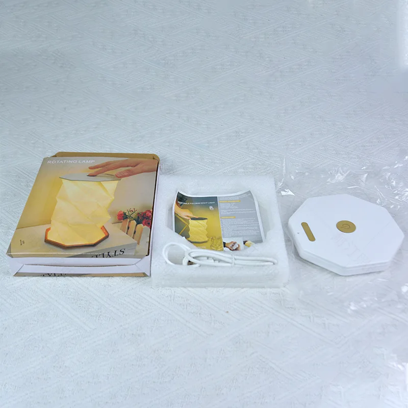 Lampada da notte Origami Lampada culturale creativa calda romantica Lampada da tavolo pieghevole Decorazione creativa Camera da letto Comodino Luce d'atmosfera