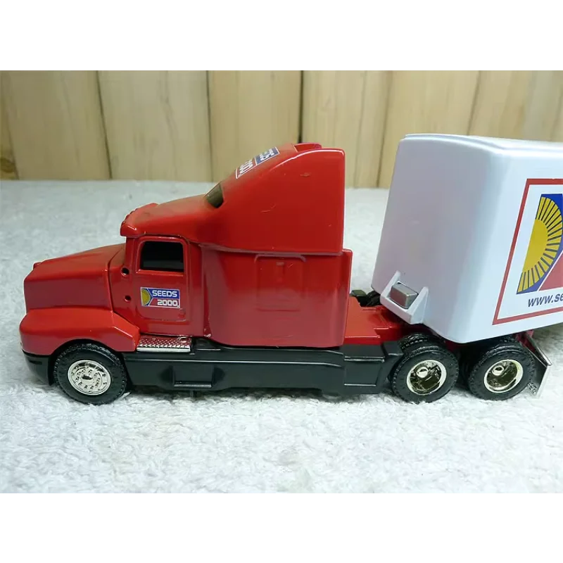 Diecast ERTL 1:64 escala semillas 2000 contenedor de semillas americanas coche en miniatura de aleación juguete coleccionable regalo exhibición de recuerdo