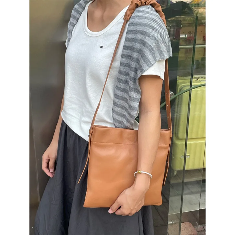 

【New style】Xiaozhong genuine leather women's bag new simple tote bag commuting versatile sheepskin shoulder bag large capacity