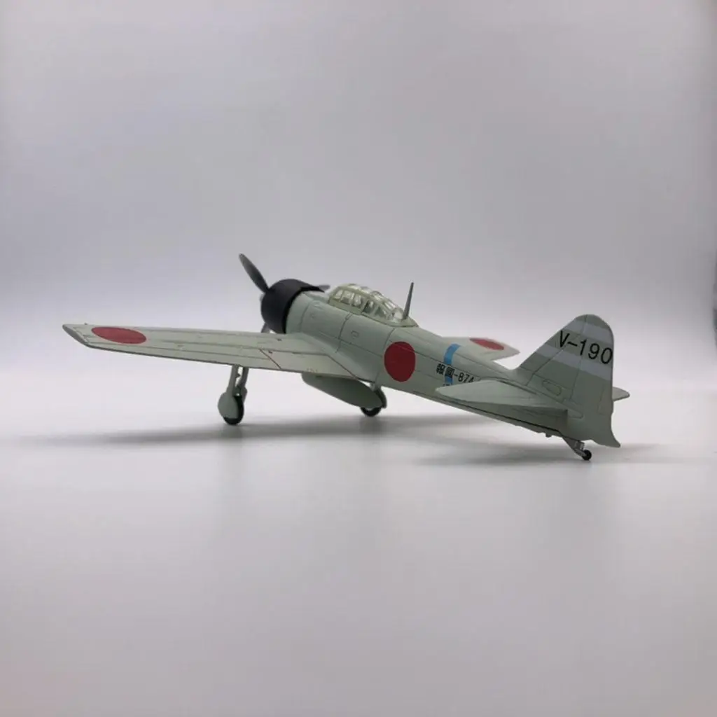 

1/72 Scale Fighter Model Desktop Decor with Display Stand for Home Office