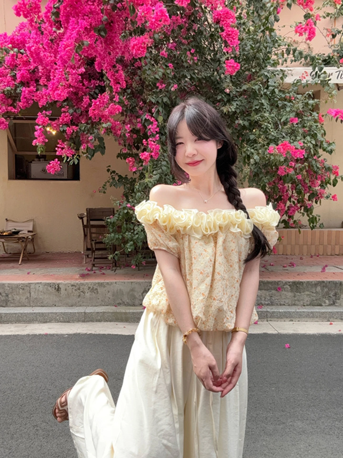 

ChuQing Independent Style Korean Elegant One Shoulder Floral Lace High Waist Casual Wide Leg Pants Women Spring Shirt