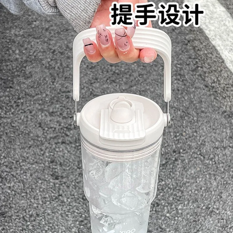 Sanrio-taza de agua de plástico de gran capacidad Hello Kitty, botella de bebida portátil de dibujos animados, vaso de paja para deportes de Fitness al aire libre, 900ML