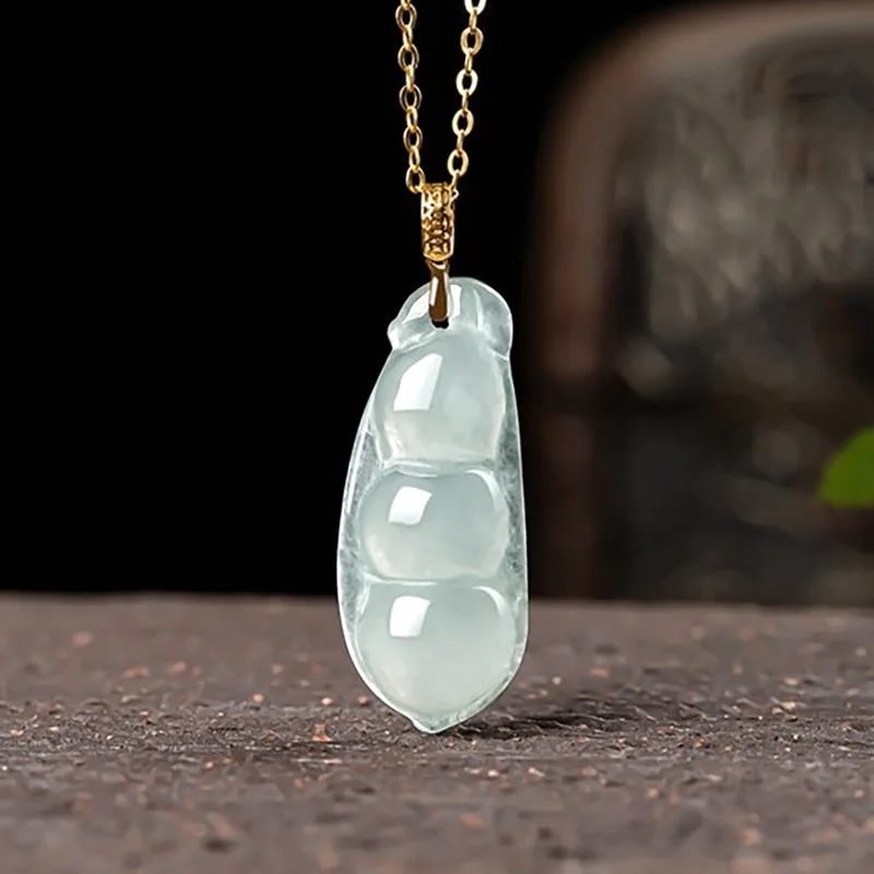 

Natural Myanmar A-grade Jadeite 'Fu Dou Si Ji Dou' Pendant 18K Gold-Encrusted White Ice Jadeite Necklace For Women's Jewelry