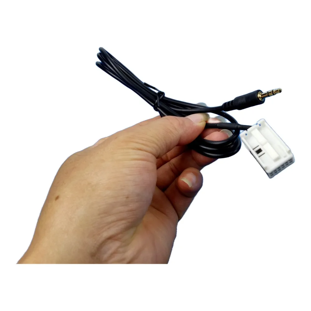 New Car Radio Aux Cable 3.5MM MP3 Audio Adapter For RCD510 RNS315 RNS510 Radios Aux Cable Audio Adapter Automotive Accessories