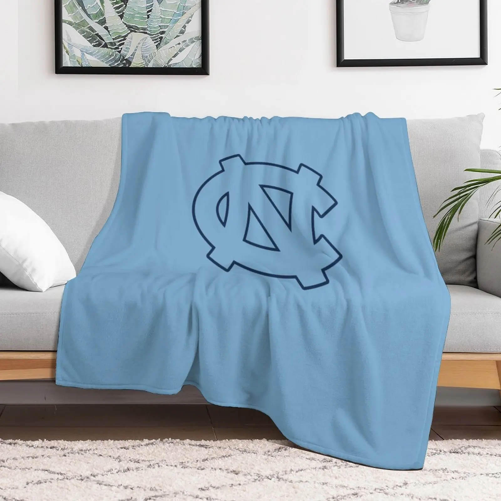 The Ta Heels Team Throw Blanket