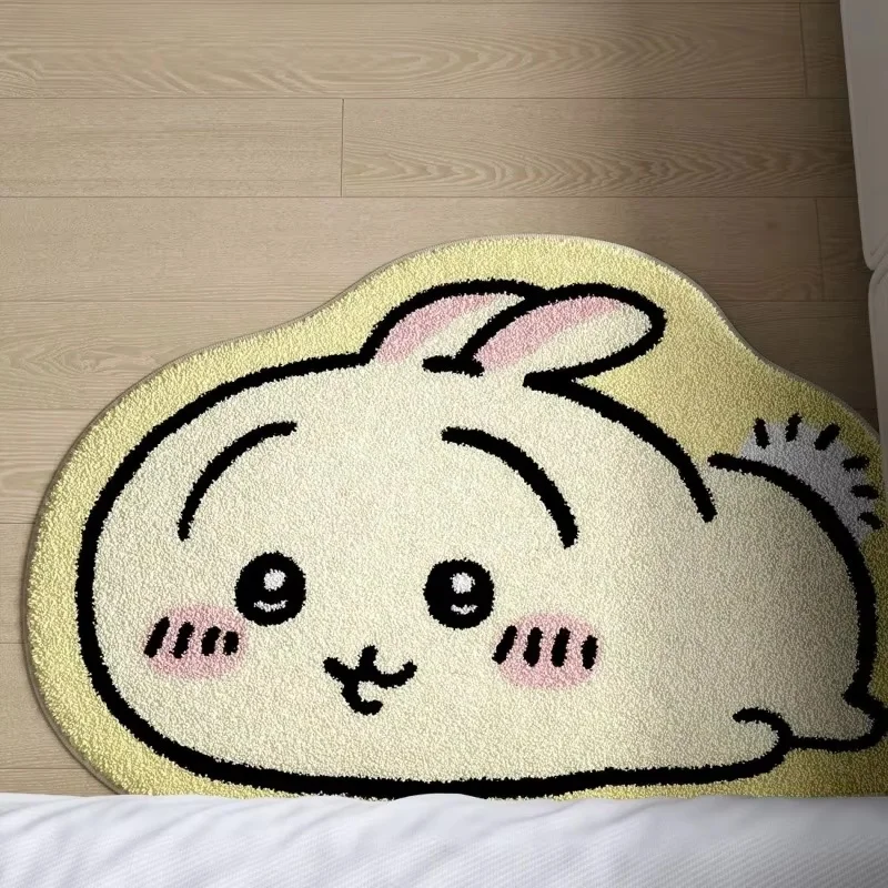 Tapis de sol en peluche Chiikawa, dessin animé Hachiware Usagi, antidérapant, pour salle de bain, coussin de voiture, doux, décoration de salon, cadeaux