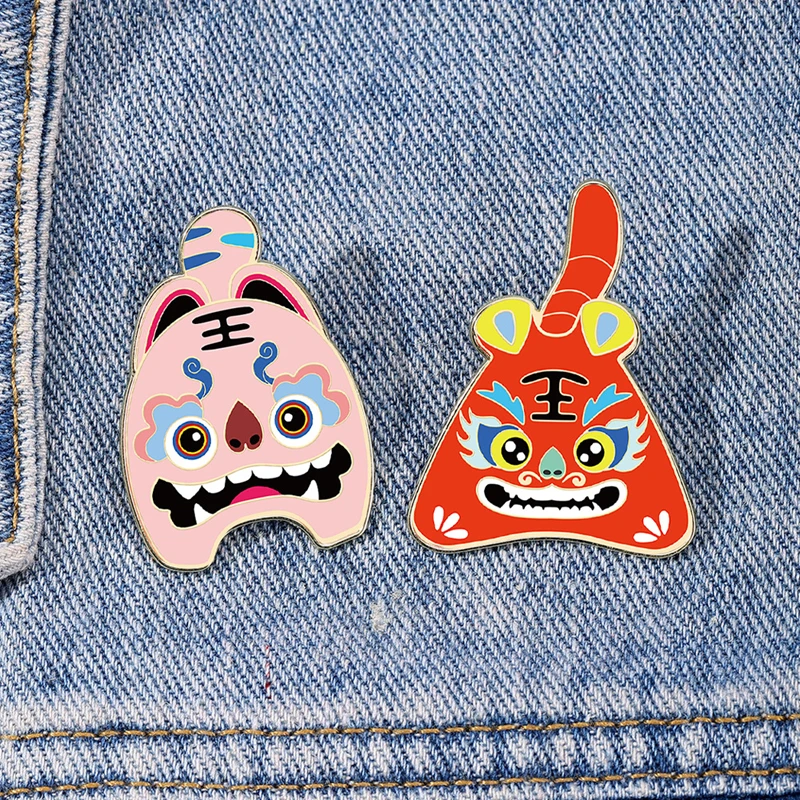 Chinese Style Auspicious Beast Tiger Brooch Cute Cartoon Nian Beast Animal Metal Badge Clothing Decorative Pins For Women Men view 3