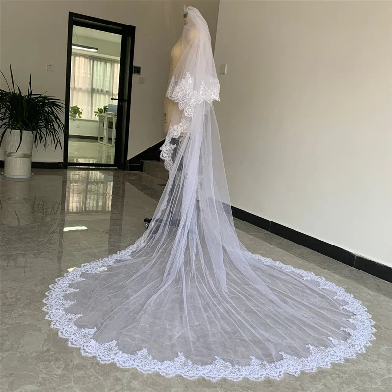 Real Photo 3m length 3m wide One Layer Wedding Veil With Comb White Lace Edge Bridal Veils Ivory Appliqued Cathedral Wedding