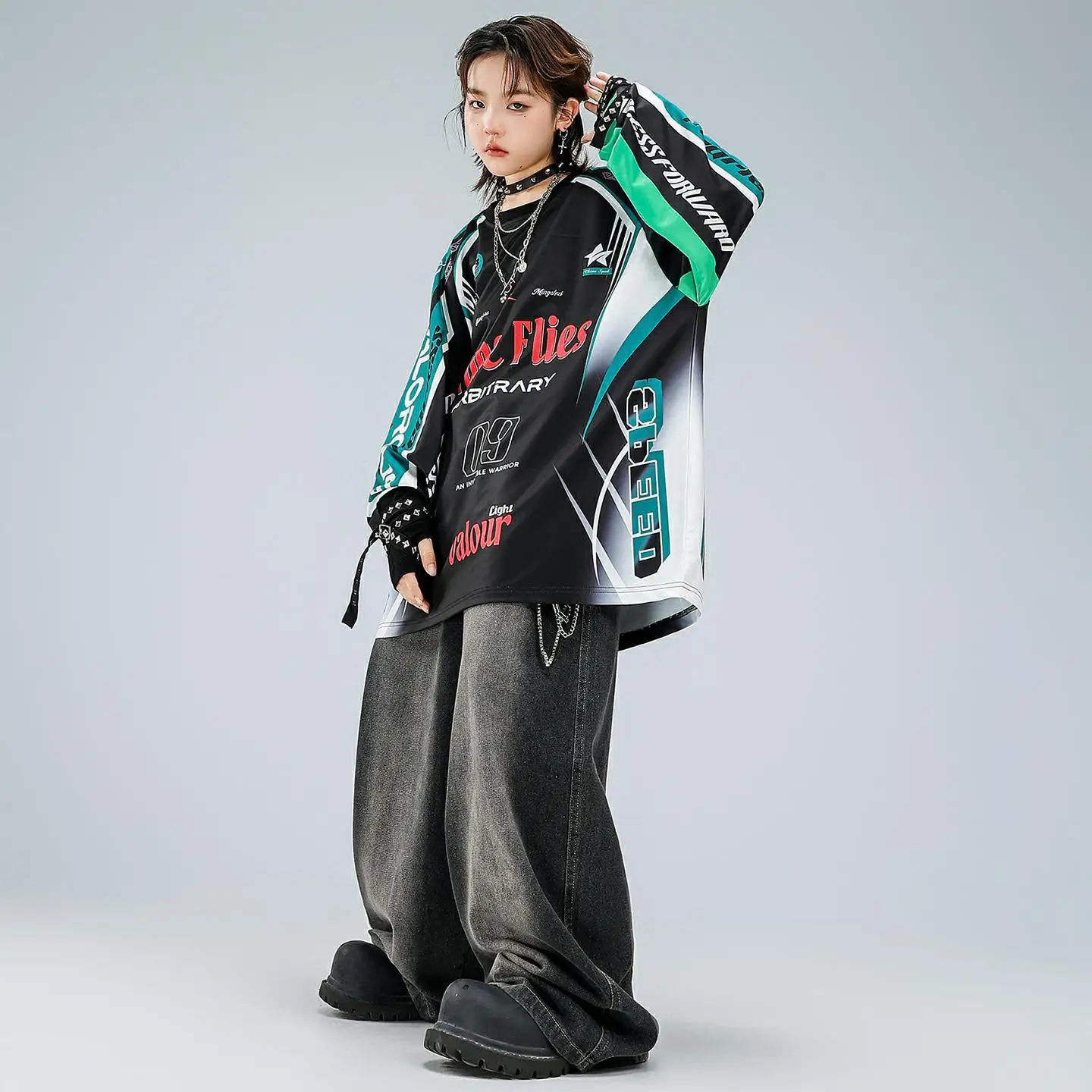 キッズK-POPヒップホップ服 ブループリントスウェットシャツトップ ブラックデニムスプレーホワイトジーンズ バギーパンツ 女の子男の子ストリートダンスコスチューム